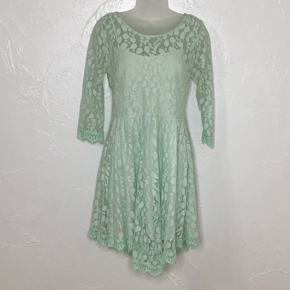 Free people lace sheer lined asymmetrical mini dress size 6 EUC